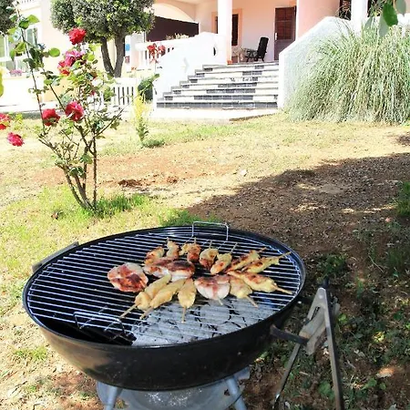 By The Sea Mandre, Pag - 8655 Kolan