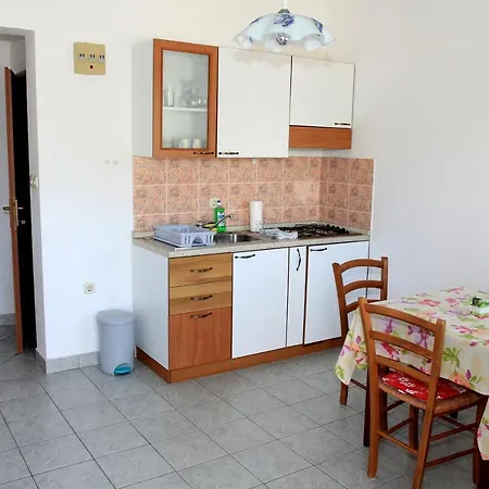 Διαμέρισμα By The Sea Mandre, Pag - 8655 Kolan