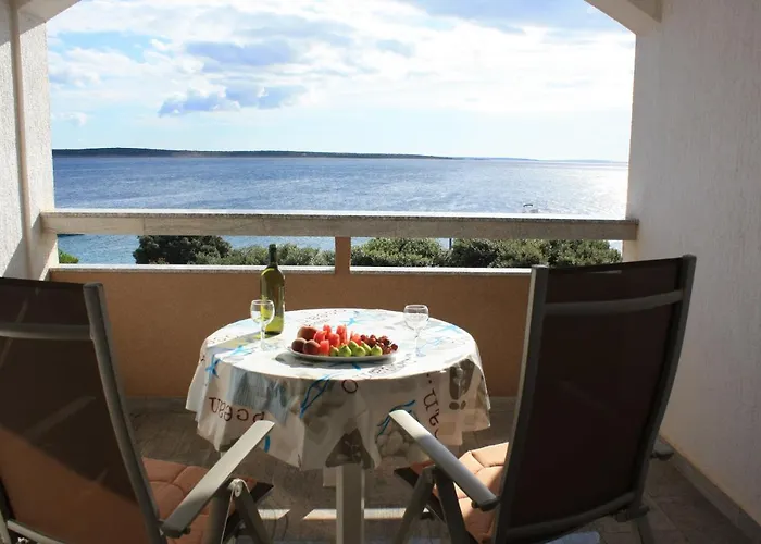 Apartament By The Sea Mandre, Pag - 8655 Kolan