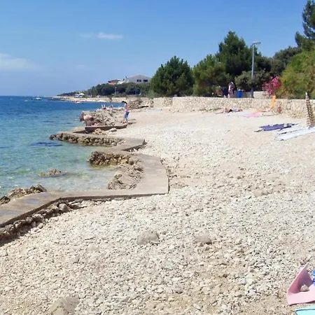 Appartement By The Sea Mandre, Pag - 8655 Kolan