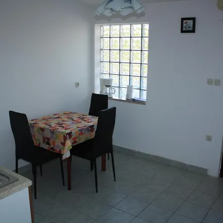 By The Sea Mandre, Pag - 8655 Kolan