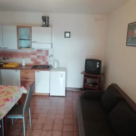 Apartments By The Sea Mandre, Pag - 8655 Apartment *