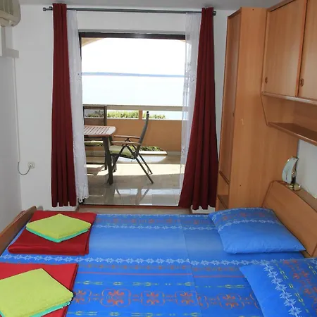 Apartment Apartments By The Sea Mandre, Pag - 8655 *