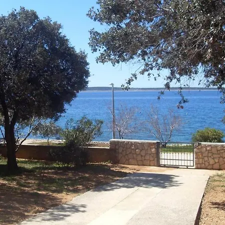 By The Sea Mandre, Pag - 8655 Kolan