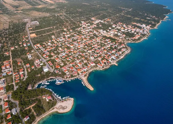 By The Sea Mandre, Pag - 8655 Daire Kolan